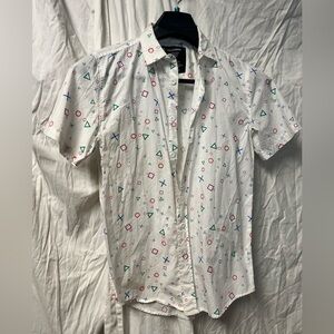 Playstation Brand Men’s Sz Small Button Down All Over Print Short Sleeve Shirt